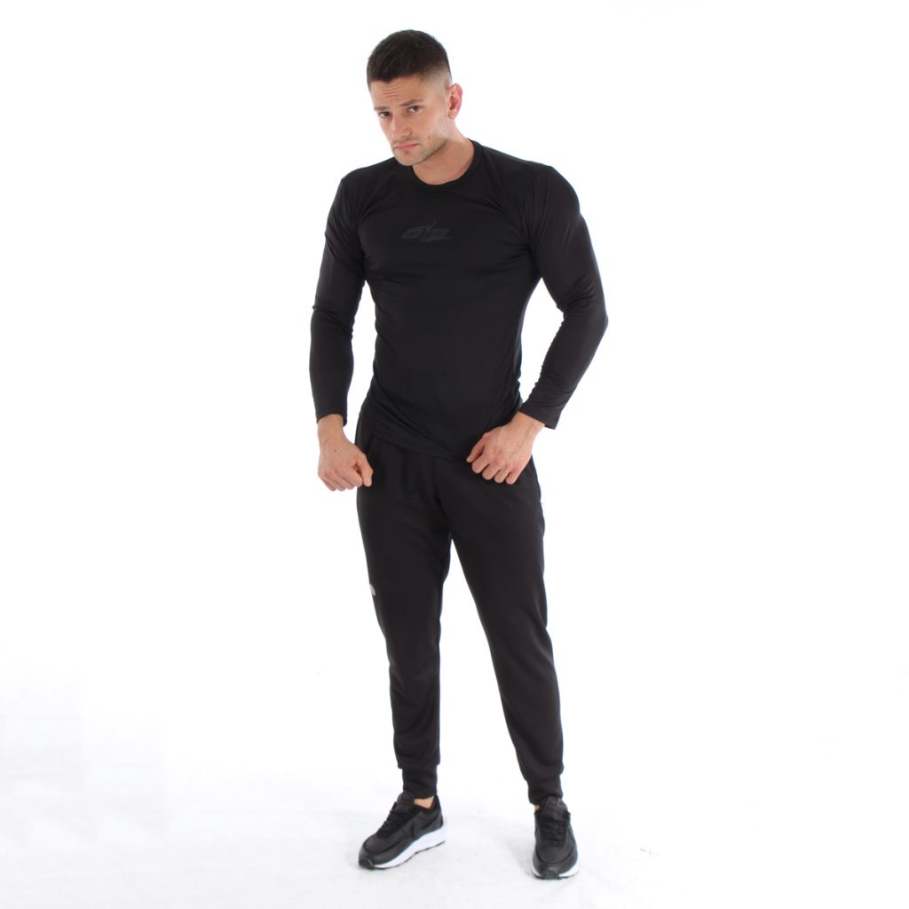 camisa licra manga larga negra y pantalon